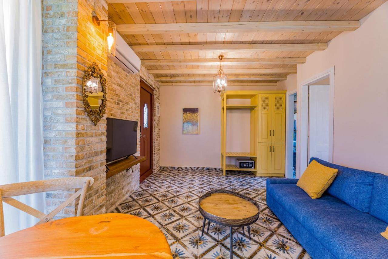 Mediterraneo Luxury Suites Halkidiki ブアブロウ エクステリア 写真