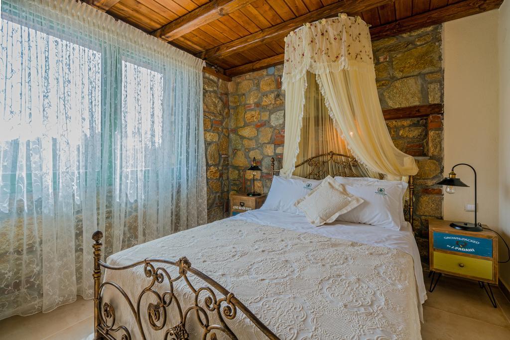 Mediterraneo Luxury Suites Halkidiki ブアブロウ エクステリア 写真