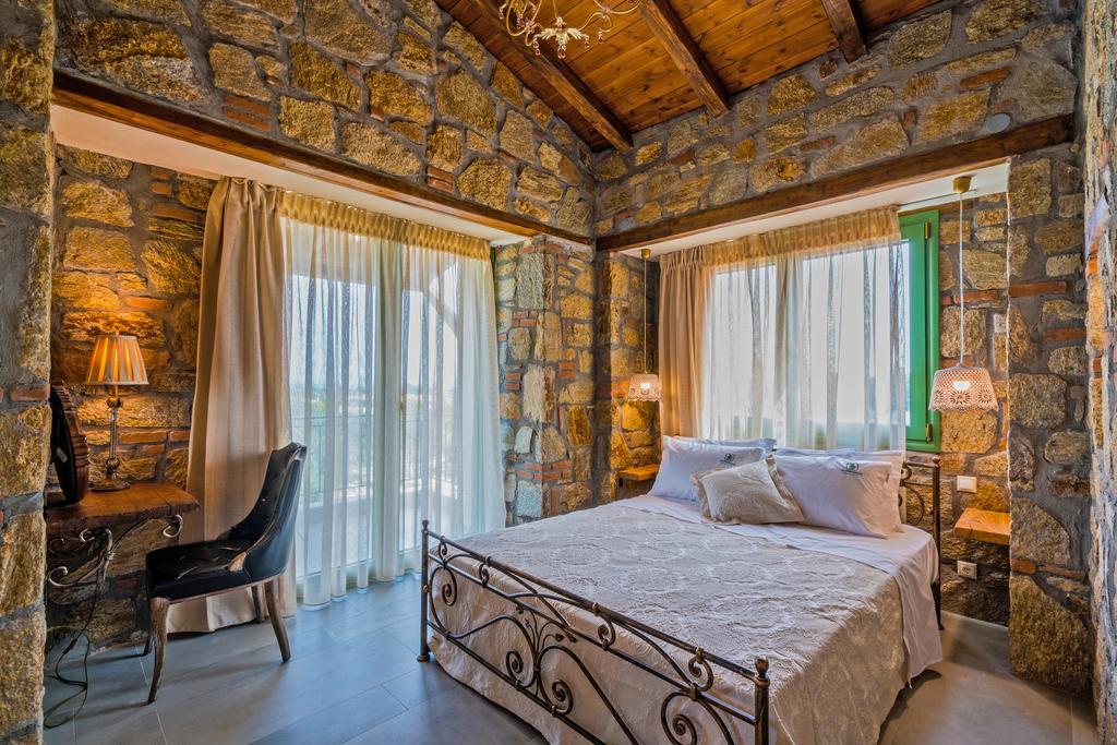 Mediterraneo Luxury Suites Halkidiki ブアブロウ エクステリア 写真