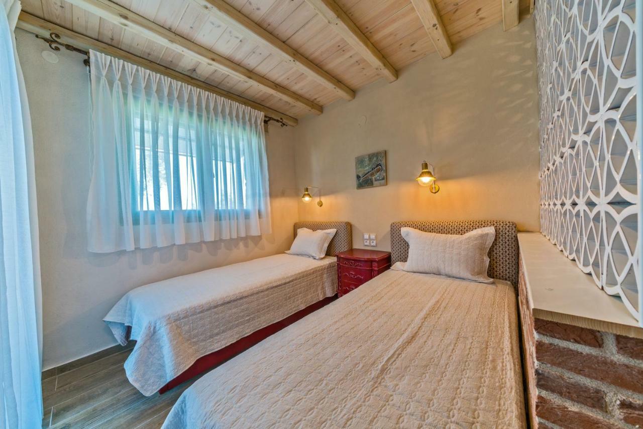 Mediterraneo Luxury Suites Halkidiki ブアブロウ エクステリア 写真